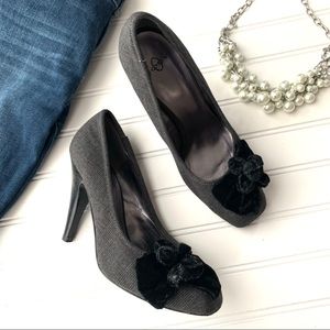 Joey Tweed & Velvet Heels • size 8.5